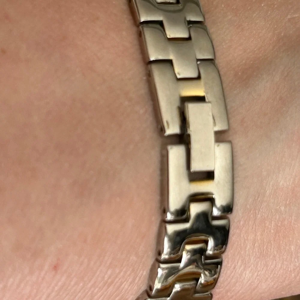 Vivani Women Silver Tone Rectangular Quartz Watch HC127 Gold Accents‎ Link Band